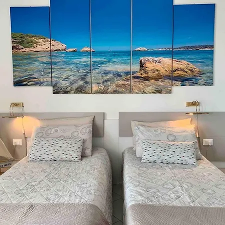 Modern Seaview Townhouse - Workcation Friendly * Orosei